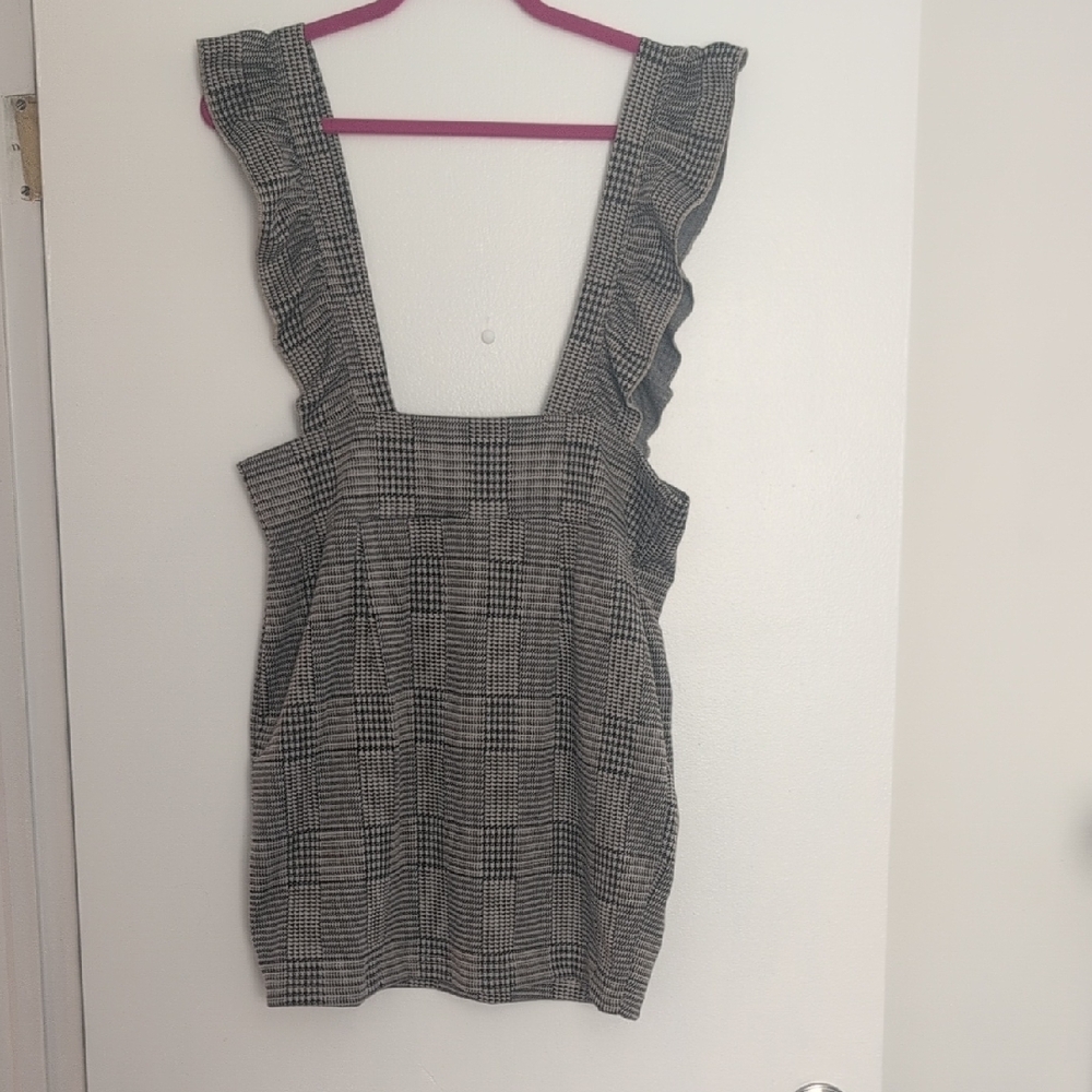 SHEIN Black and White Checkered Mini Skirt with Ruffle Straps